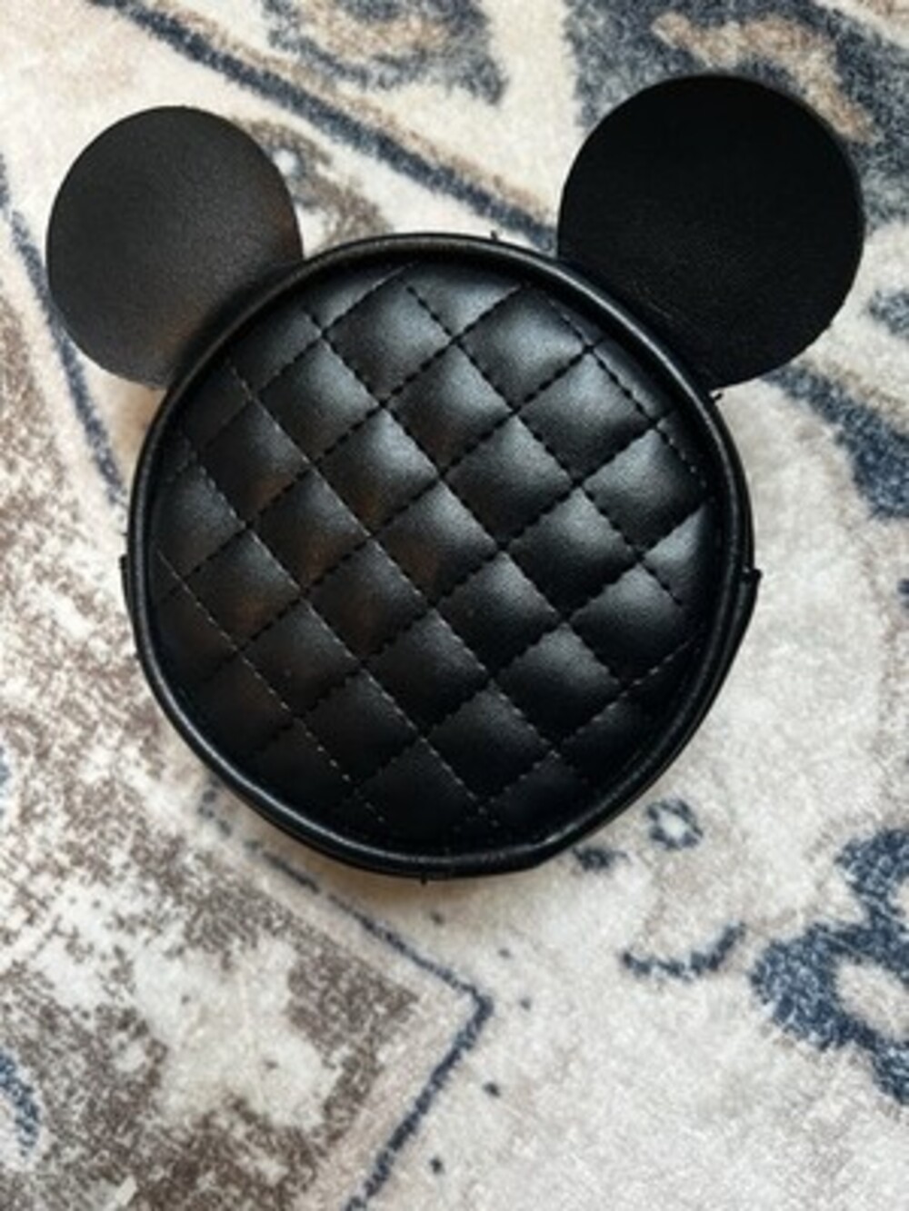 Hot topic Mickey Round Makeup/ Coin, Electronics Holder Bag Zip Closure 4 Inches